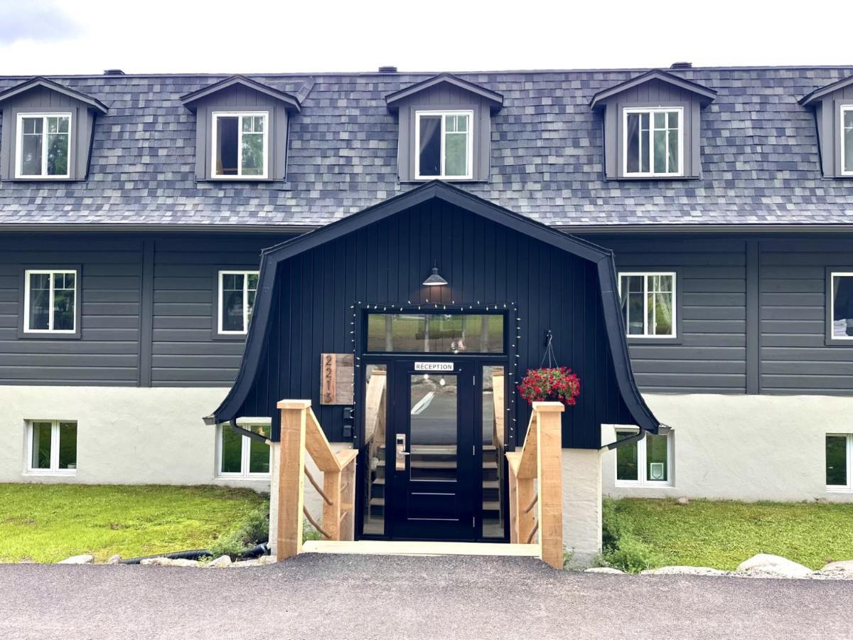 Auberge Manitonga Mont-Tremblant Exterior photo