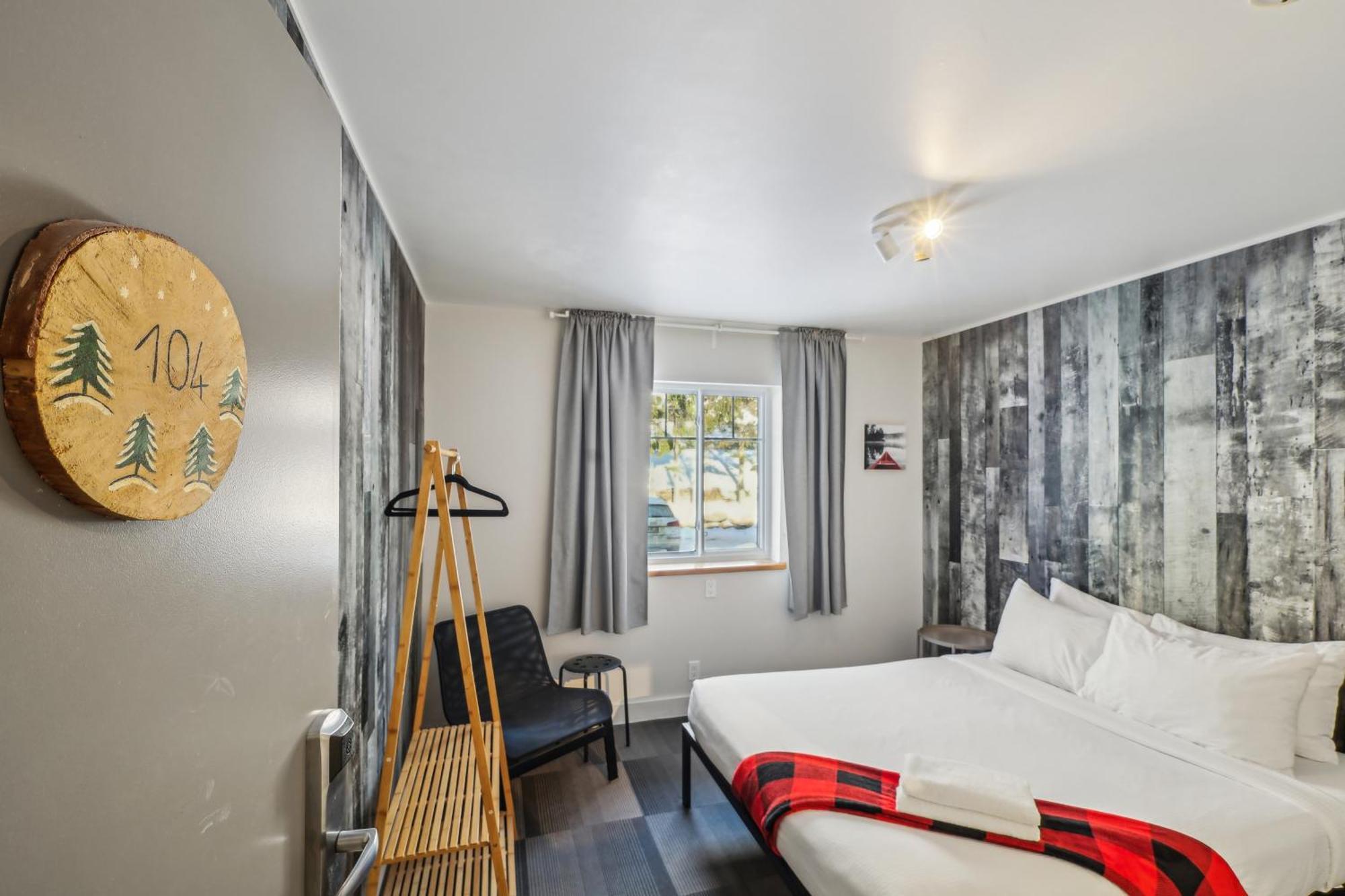 Auberge Manitonga Mont-Tremblant Exterior photo